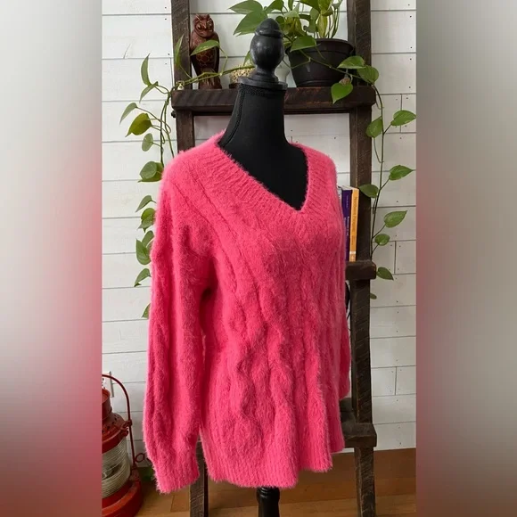 Lucky Brand: Pink Fuzzy Cable Knit V Necklace Sweater - Picture 6 of 17